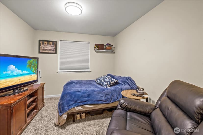 Property photo for 2917 19th Street Pl Sw, Puyallup photo 12
