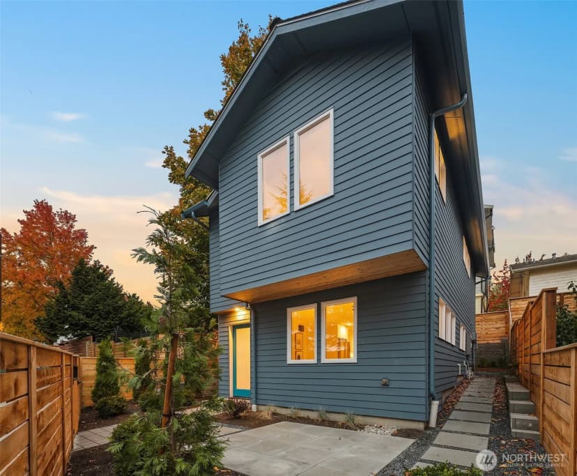 Property photo for 7044 15th Avenue Ne, Seattle photo 22