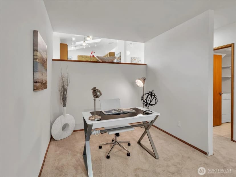 Property photo for 1718 Ne 221 Place Ne, Sammamish photo 7