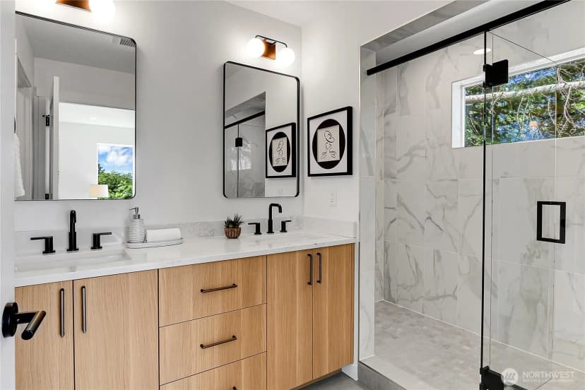 Property photo for 627 A W Emerson Street, Seattle photo 18