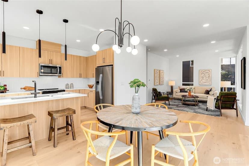 Property photo for 627 A W Emerson Street, Seattle photo 9