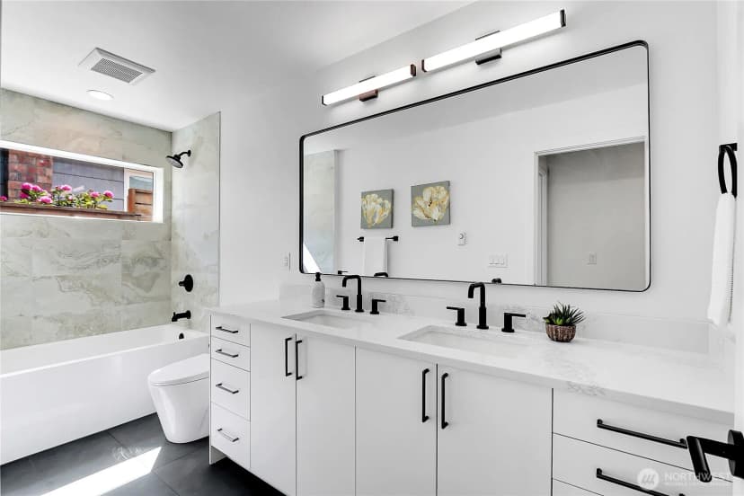 Property photo for 627 A W Emerson Street, Seattle photo 21