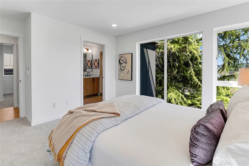 Property photo for 627 A W Emerson Street, Seattle photo 16