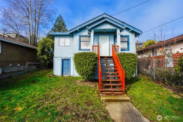 Property photo for 3321 25th Avenue S, Seattle