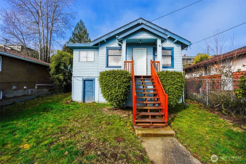 Property photo for 3321 25th Avenue S, Seattle
