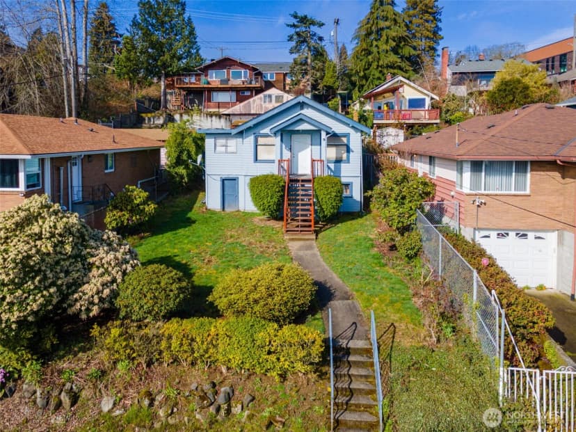 Property photo for 3321 25th Avenue S, Seattle photo 17