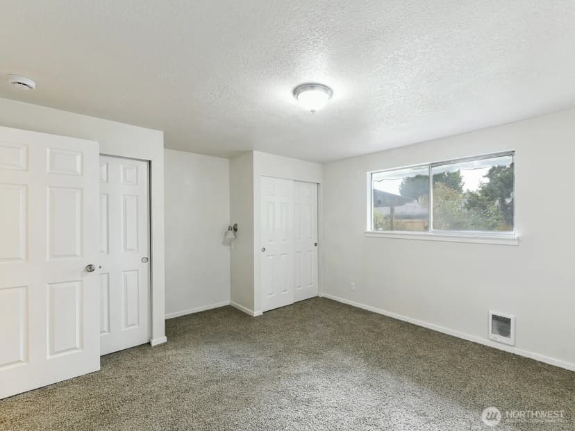 Property photo for 1316 7th Avenue Se, Puyallup photo 16