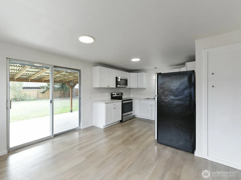 Property photo for 1316 7th Avenue Se, Puyallup photo 14
