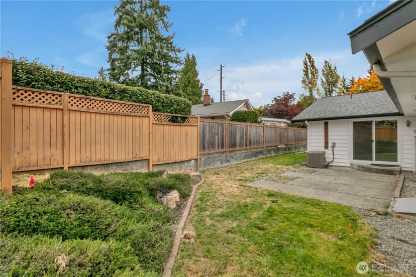 Property photo for 8254 Ne 143rd Place, Kirkland photo 28