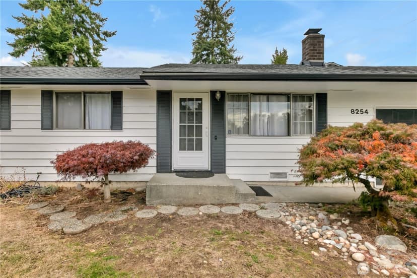 Property photo for 8254 Ne 143rd Place, Kirkland photo 6