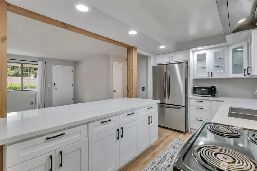Property photo for 8254 Ne 143rd Place, Kirkland photo 13
