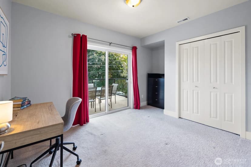 Property photo for 215 A 26th Avenue E, Seattle photo 20
