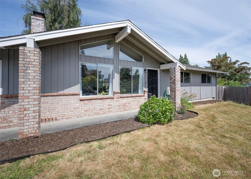 Property photo for 9610 Belmont Drive, Everett photo 2