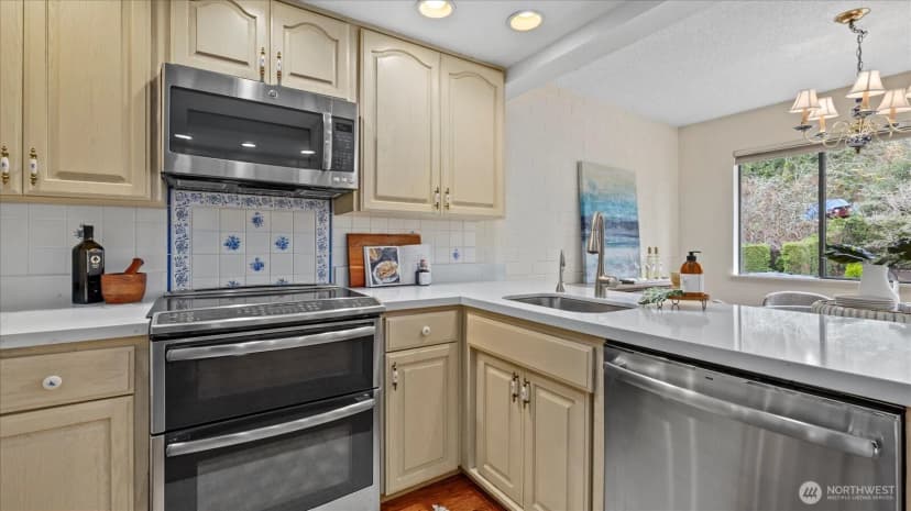Property photo for 10743 Glen Acres Drive S #10743, Seattle photo 13