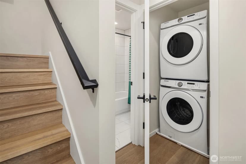 Property photo for 1120 16th Avenue #c, Seattle photo 12