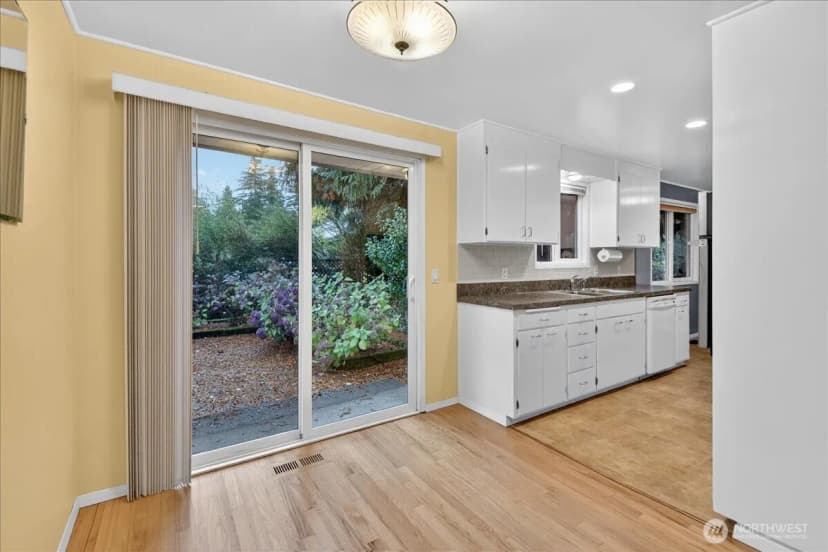 Property photo for 20721 81st Avenue W, Edmonds photo 6