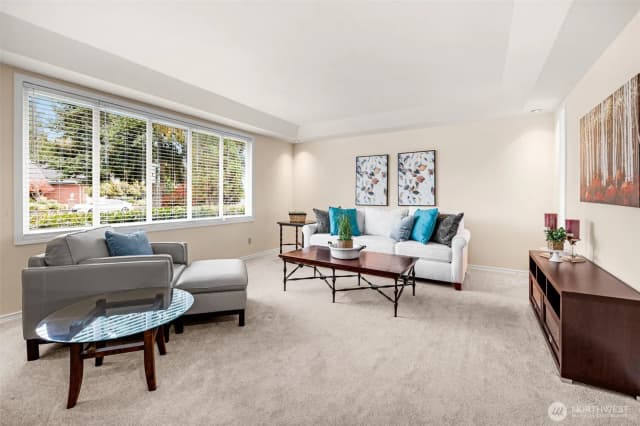 Property photo for 12551 Wedgewood Drive, Burlington photo 5