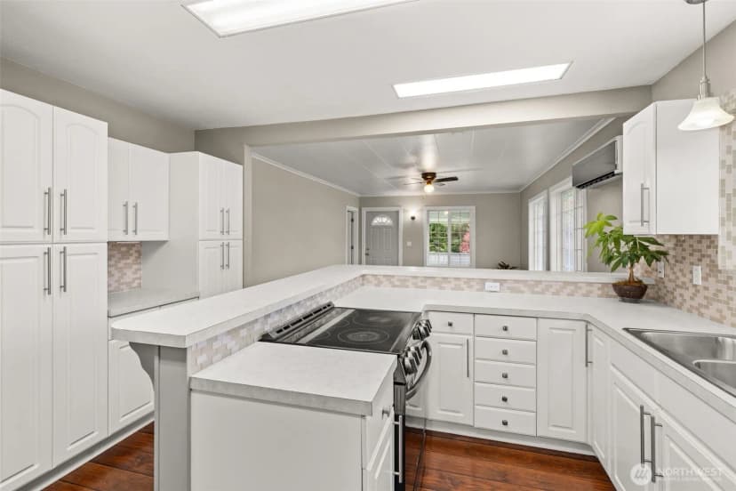 Property photo for 944 Willapa Road, Raymond photo 11