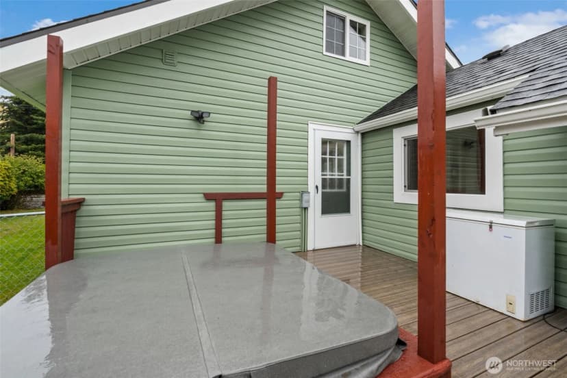 Property photo for 944 Willapa Road, Raymond photo 27