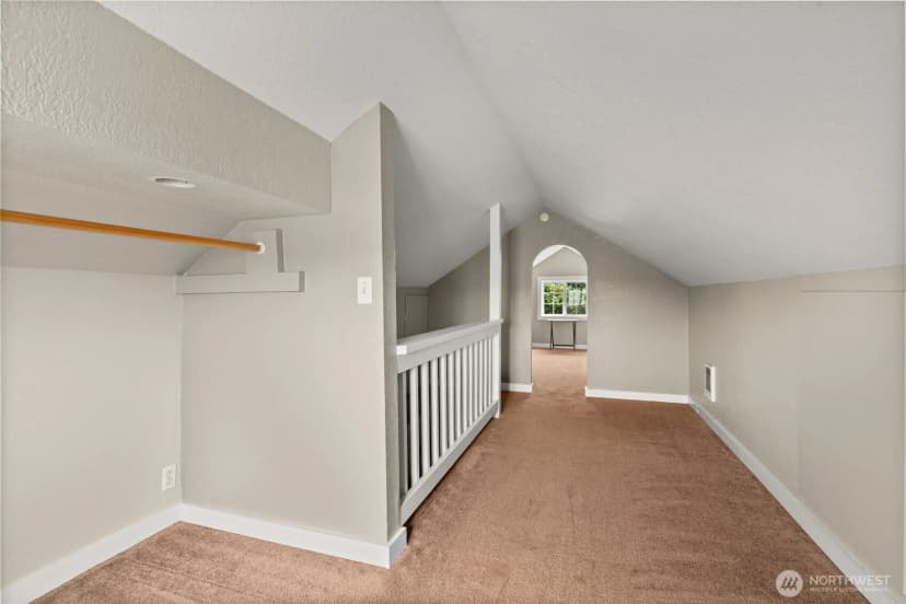 Property photo for 944 Willapa Road, Raymond photo 21