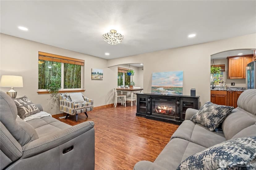 Property photo for 214 Dallas Street, Mount Vernon photo 6