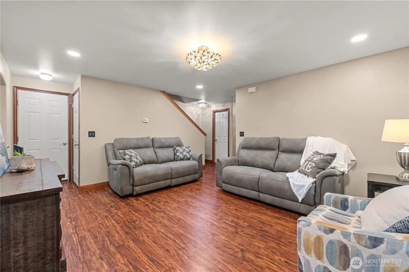Property photo for 214 Dallas Street, Mount Vernon photo 7
