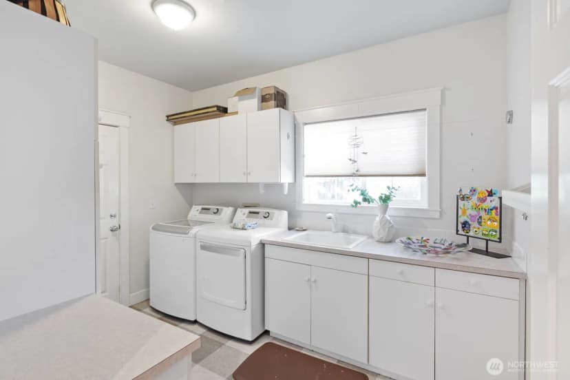 Property photo for 737 Village Circle Nw, Bainbridge Island photo 32