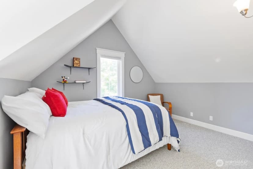 Property photo for 737 Village Circle Nw, Bainbridge Island photo 27
