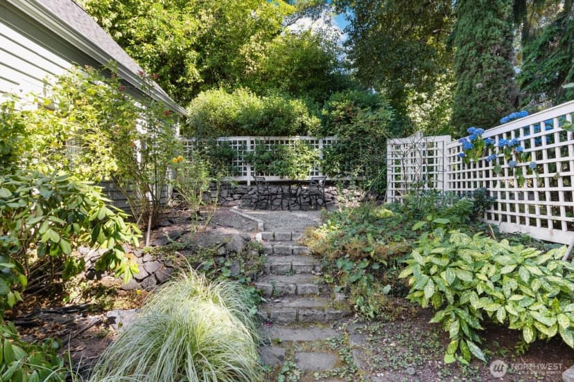 Property photo for 737 Village Circle Nw, Bainbridge Island photo 35