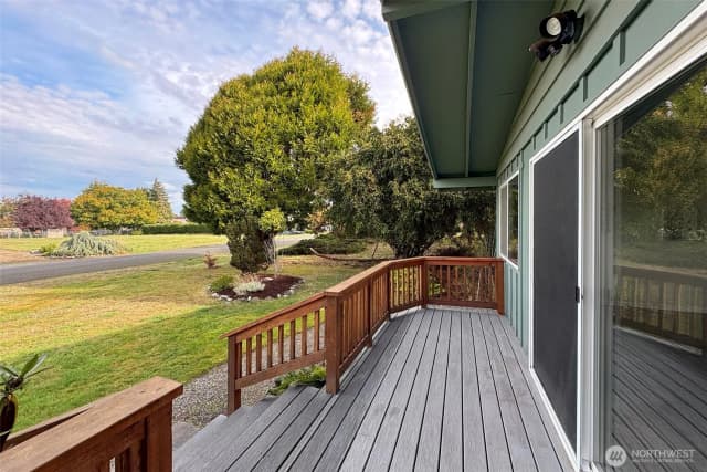 Property photo for 241 Bay View Street, Sequim photo 2
