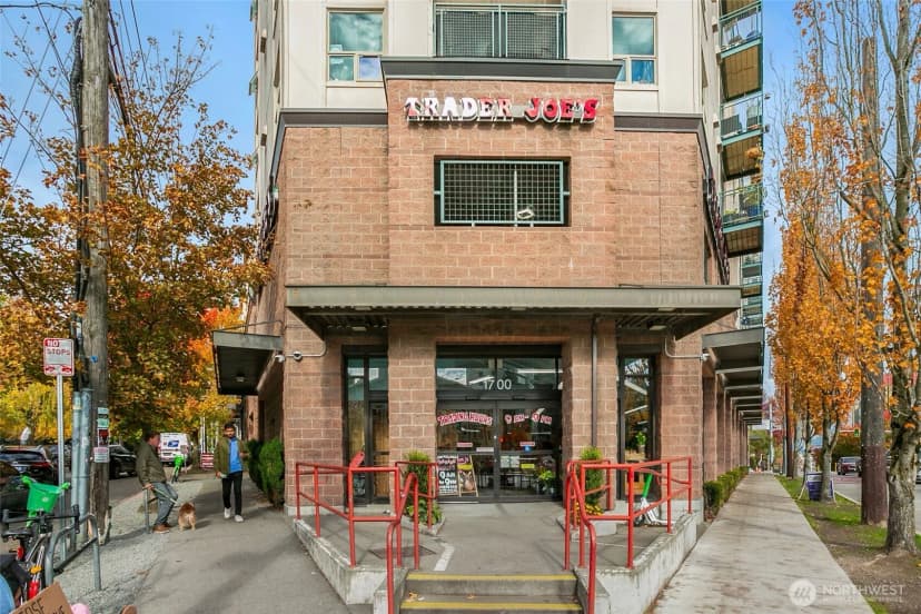 Property photo for 1717 16th Avenue #24, Seattle photo 30