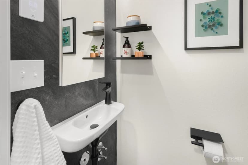 Property photo for 1717 16th Avenue #24, Seattle photo 12