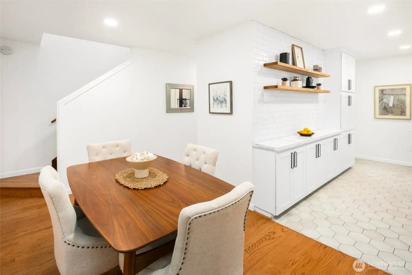 Property photo for 1717 16th Avenue #24, Seattle photo 11