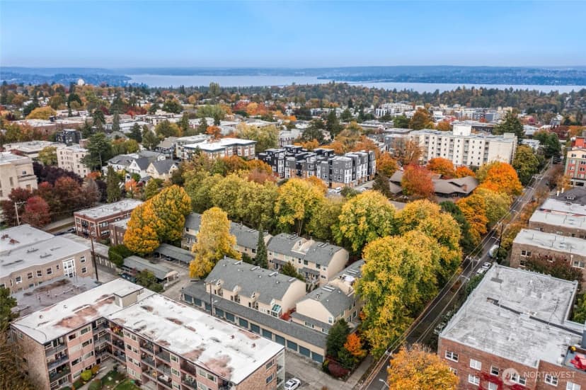 Property photo for 1717 16th Avenue #24, Seattle photo 29
