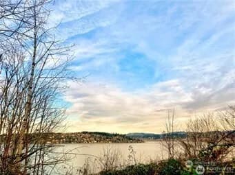 Property photo for 97 Xx Arrowsmith Avenue S, Seattle