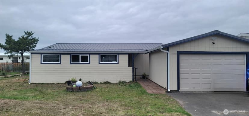 Property photo for 803 Oysterville Road, Ocean Park