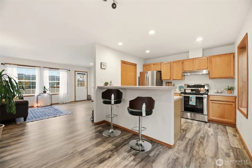 Property photo for 143 S 44th Street, Bellingham photo 13