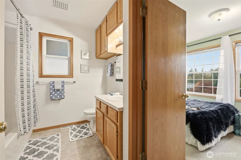 Property photo for 143 S 44th Street, Bellingham photo 23