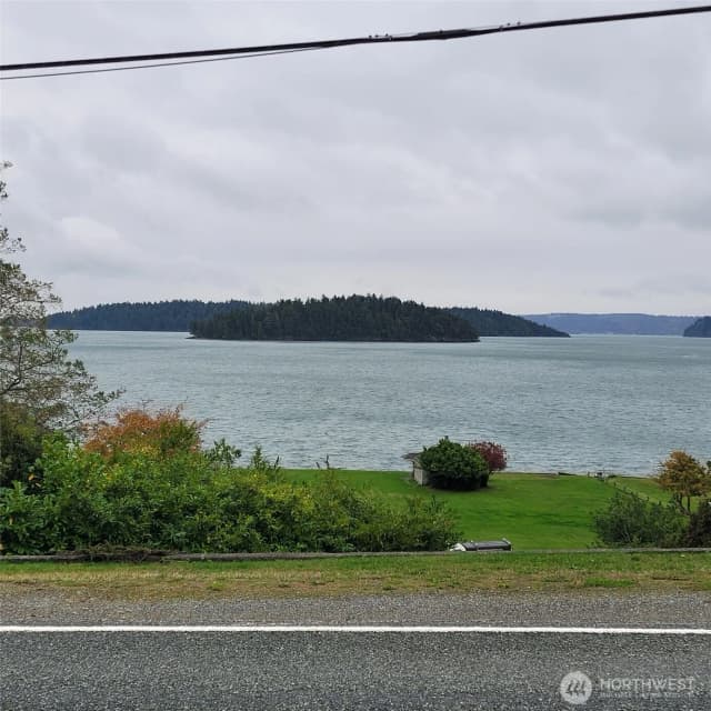Property photo for 14860 Gibralter Road, Anacortes photo 5