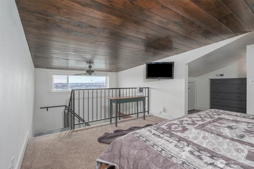 Property photo for 21489 State Highway 17n, Soap Lake photo 12