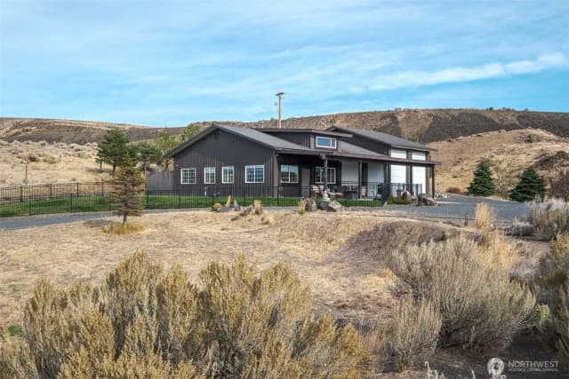 Property photo for 21489 State Highway 17n, Soap Lake photo 3