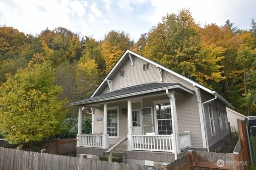 Property photo for 7490 Mill Avenue, Concrete