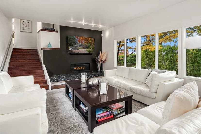 Property photo for 1615 39th Avenue E, Seattle photo 15