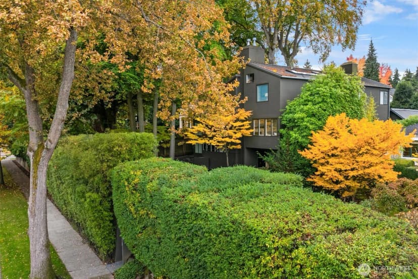 Property photo for 1615 39th Avenue E, Seattle photo 32