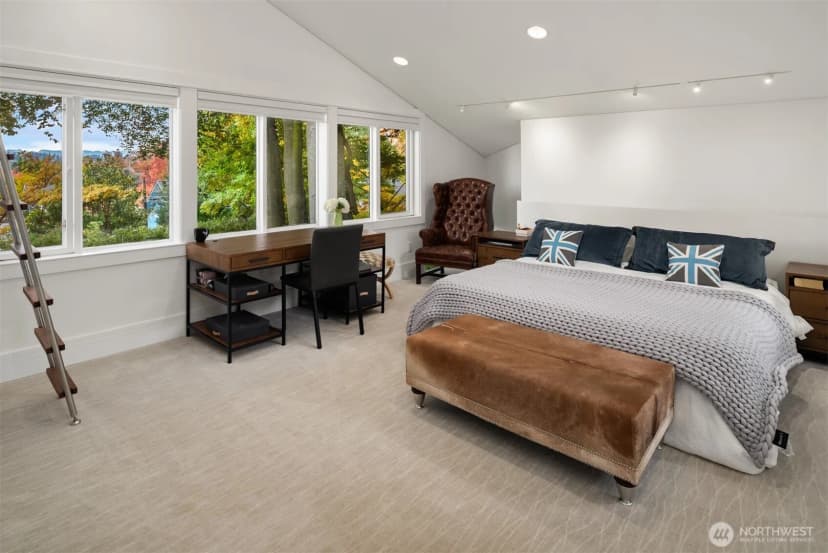 Property photo for 1615 39th Avenue E, Seattle photo 17