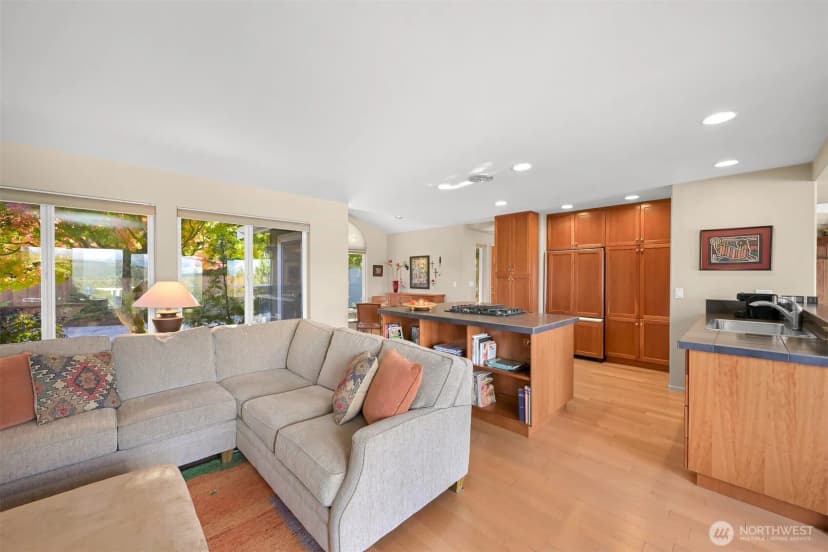 Property photo for 4926 Columbus Avenue, Bellingham photo 9