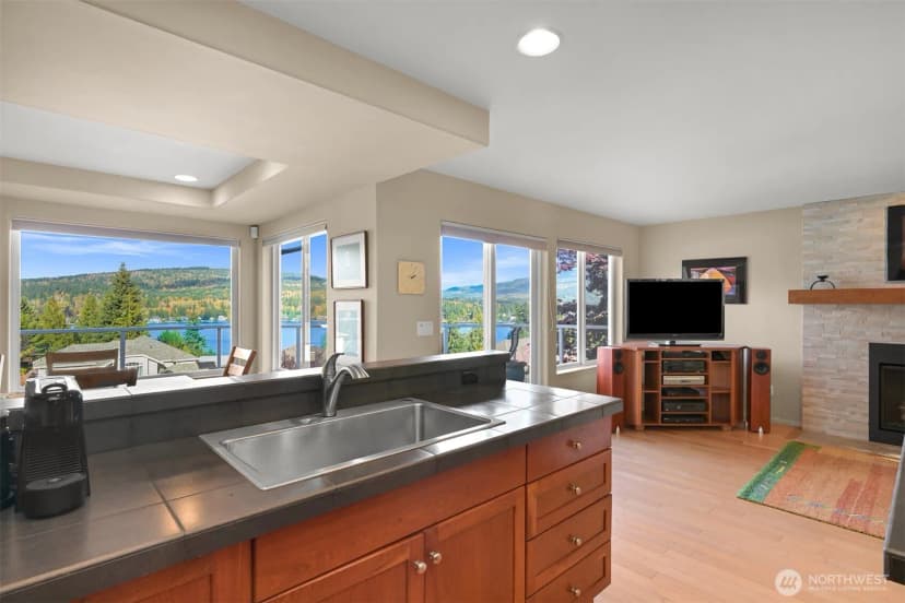 Property photo for 4926 Columbus Avenue, Bellingham photo 5