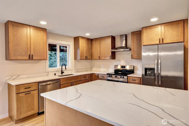 Property photo for 317 S 116th Street, Burien photo 4