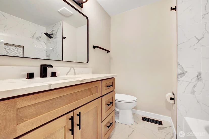Property photo for 317 S 116th Street, Burien photo 9