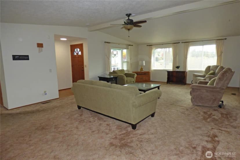 Property photo for 706 Dennis Street Se #81, Tumwater photo 4